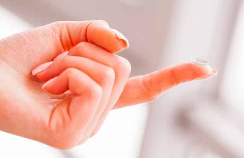 Doigt gonflé et difficulté à le plier : que faire ?-IRASF Santé