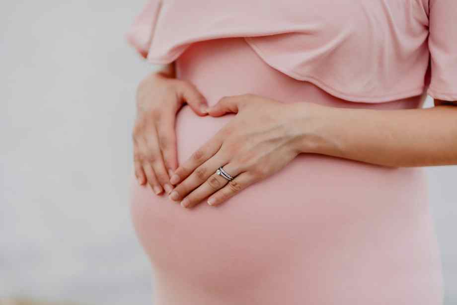 Comment reconnaître les contractions de début de travail ?-IRASF Santé